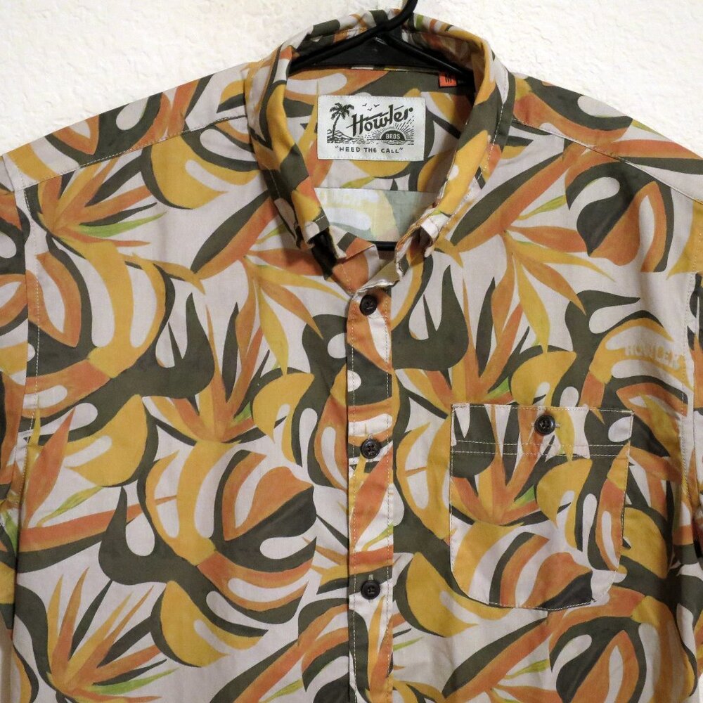 Howler Brothers Shirt Mens Medium Short Sleeve Button Outdoors Orange Leaves